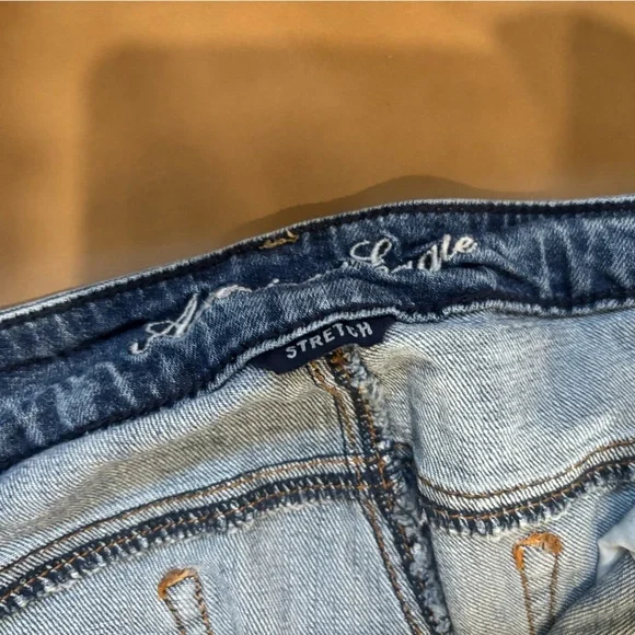 American eagle Classic Blue Women's Jeans - Picture 3 of 4